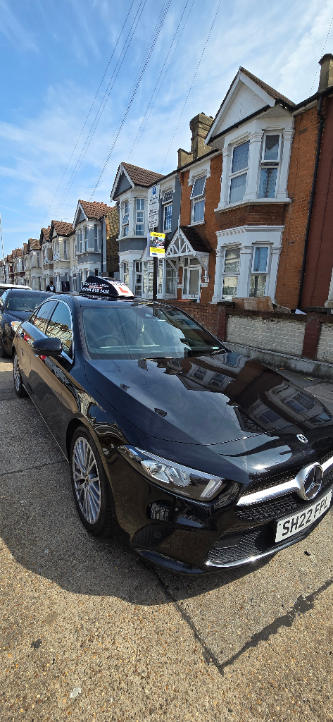 Driving Lessons in East London by Fully Qualified Driving Instructor ADI (Grade A) – Automatic